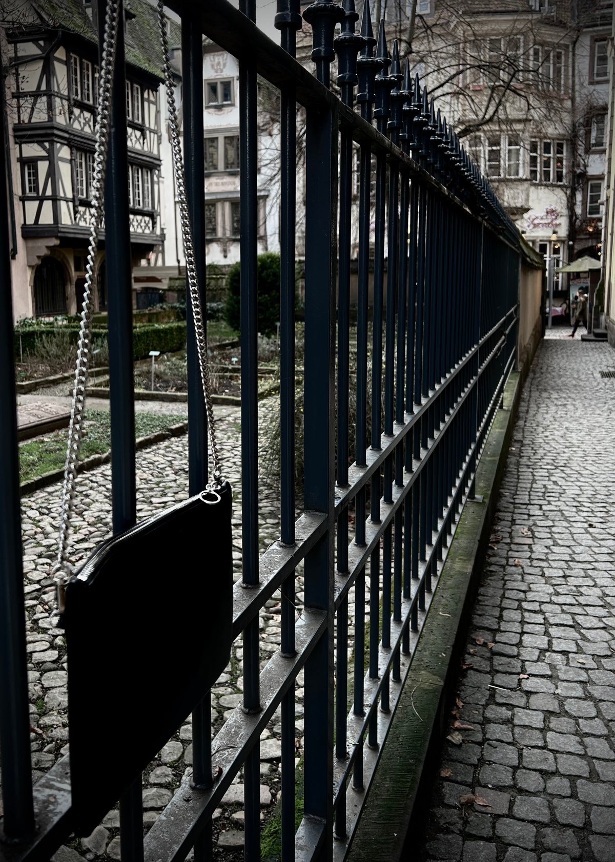 the nappa chain in bone or noir